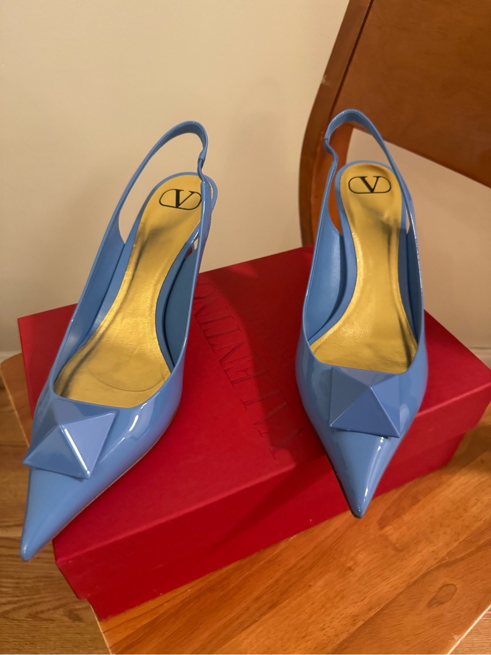 Valentino Light Blue Patent Leather Pointed Slingback Pumps